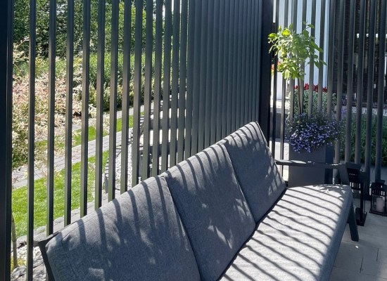 Żaluzje tarasowe ALUMINIOWE MALOWANE + uchwyty kolor do wyboru | długość desek 250 cm